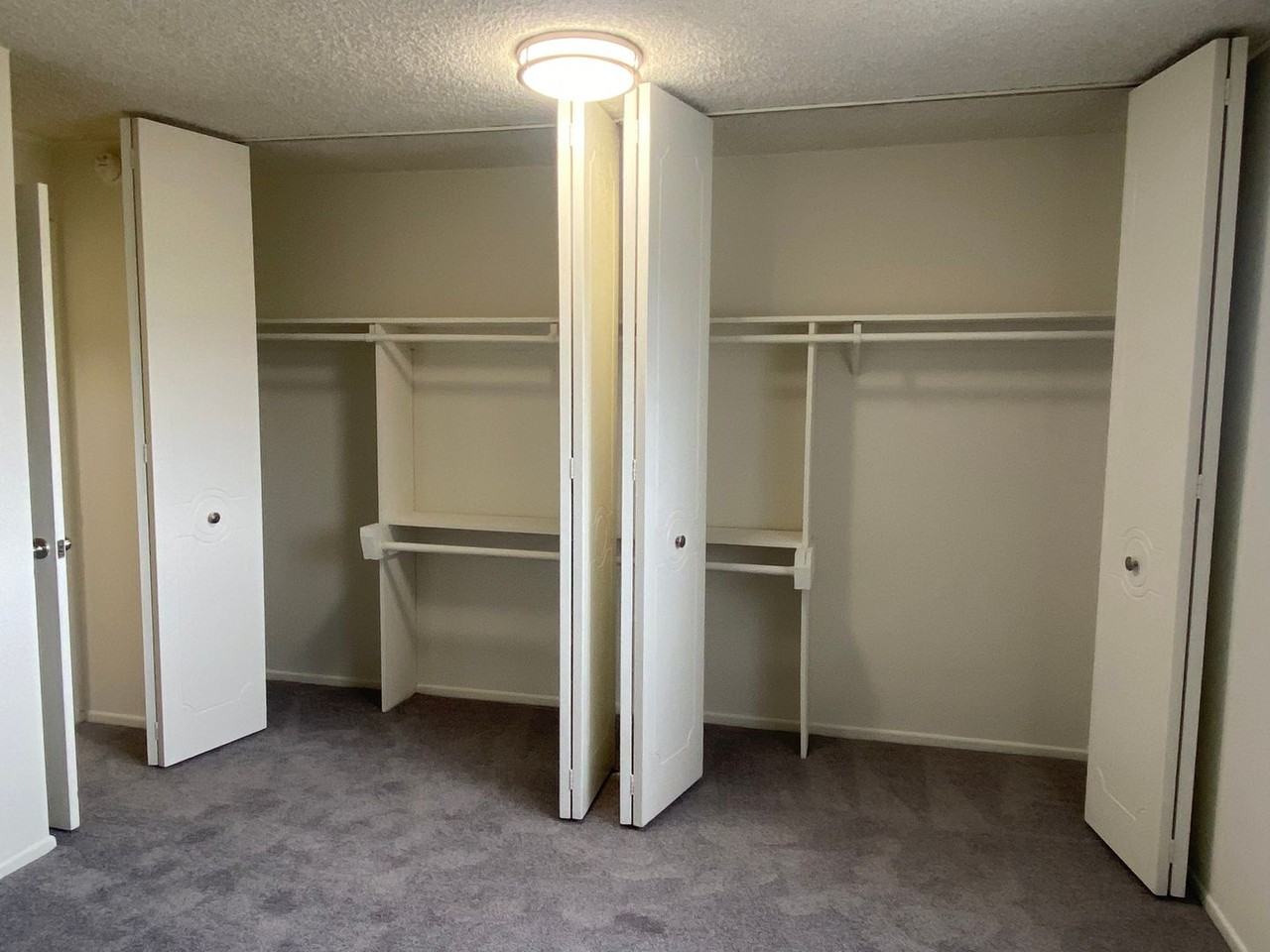 Chateau Garnet (cha51) - Photo 6 of 31