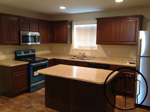 245 W 725 N - Photo 2 of 13