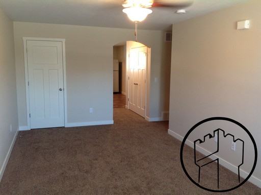 245 W 725 N - Photo 3 of 13