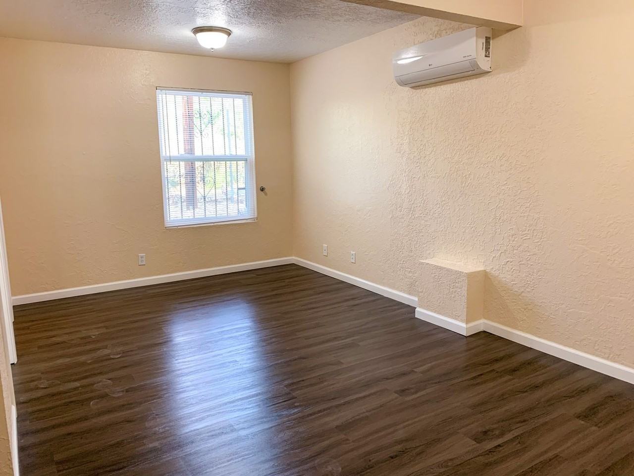 Updated Studio, one bedroom and two bedroom units - Photo 5 of 25