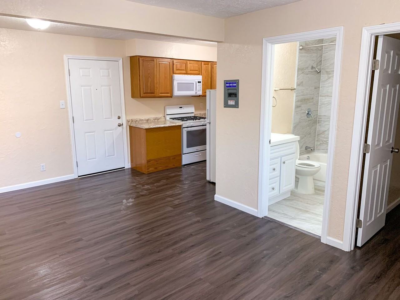Updated Studio, one bedroom and two bedroom units - Photo 6 of 25