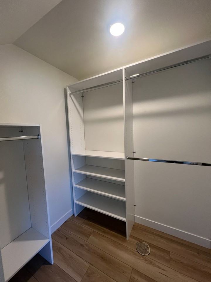 109-115 Radtke St - Photo 2 of 22