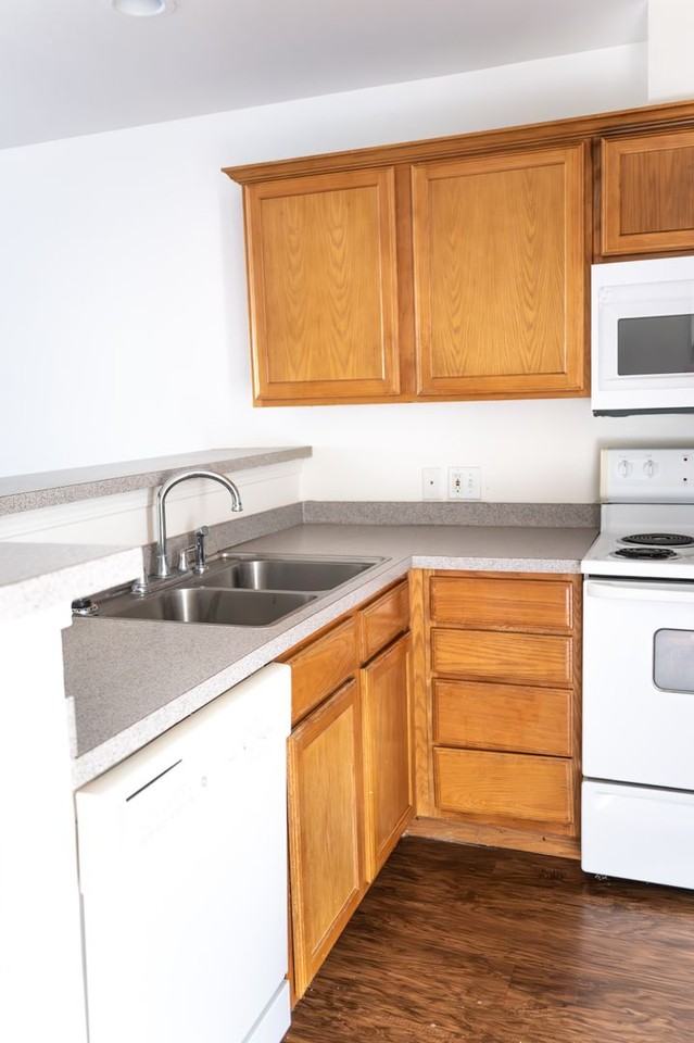 Highland Oaks - Photo 7 of 16