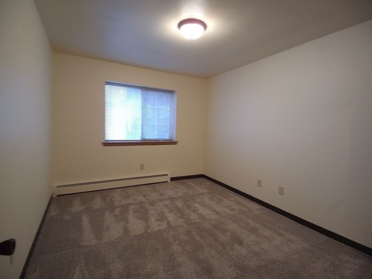 Carriage Court - Photo 4 of 12