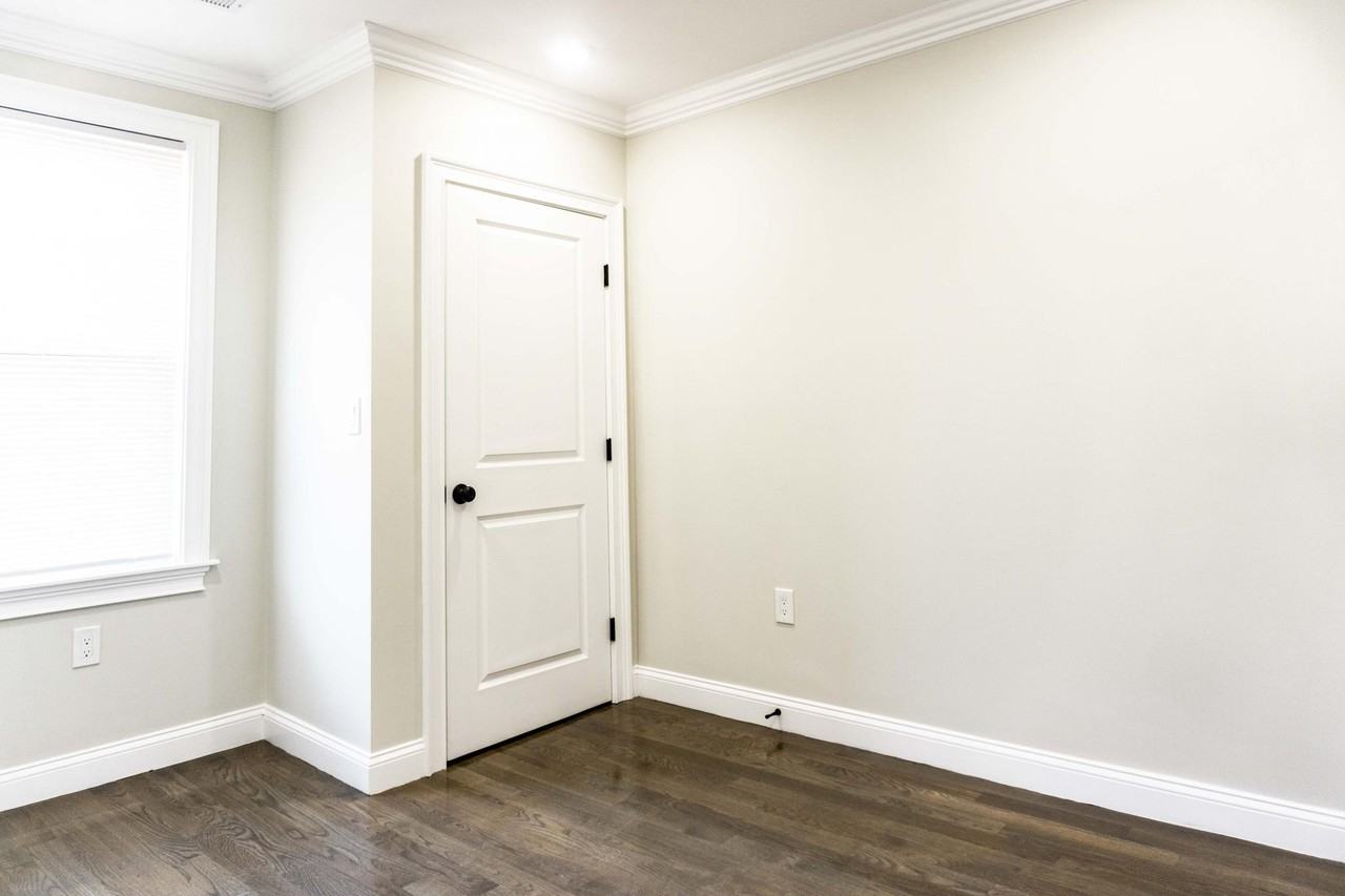 33 Merriam St #2 - Photo 6 of 9