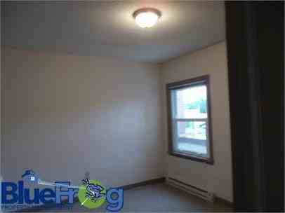 414 Dousman St. - Photo 3 of 9