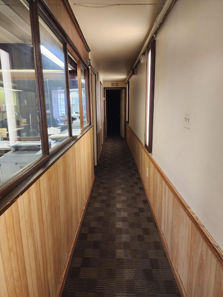 1425 West Erie Avenue - Photo 7 of 10