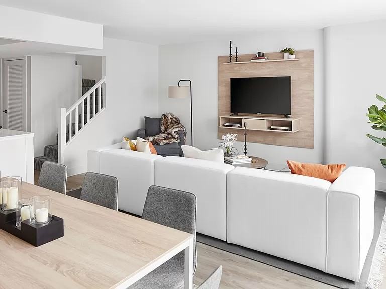 S Wells St #800-1024 - Photo 3 of 18