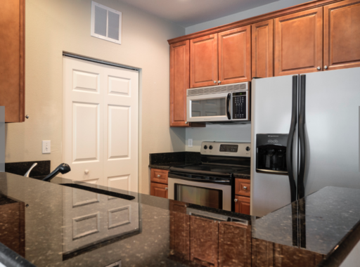 1500 NW 4th St #212 - Photo 3 of 3