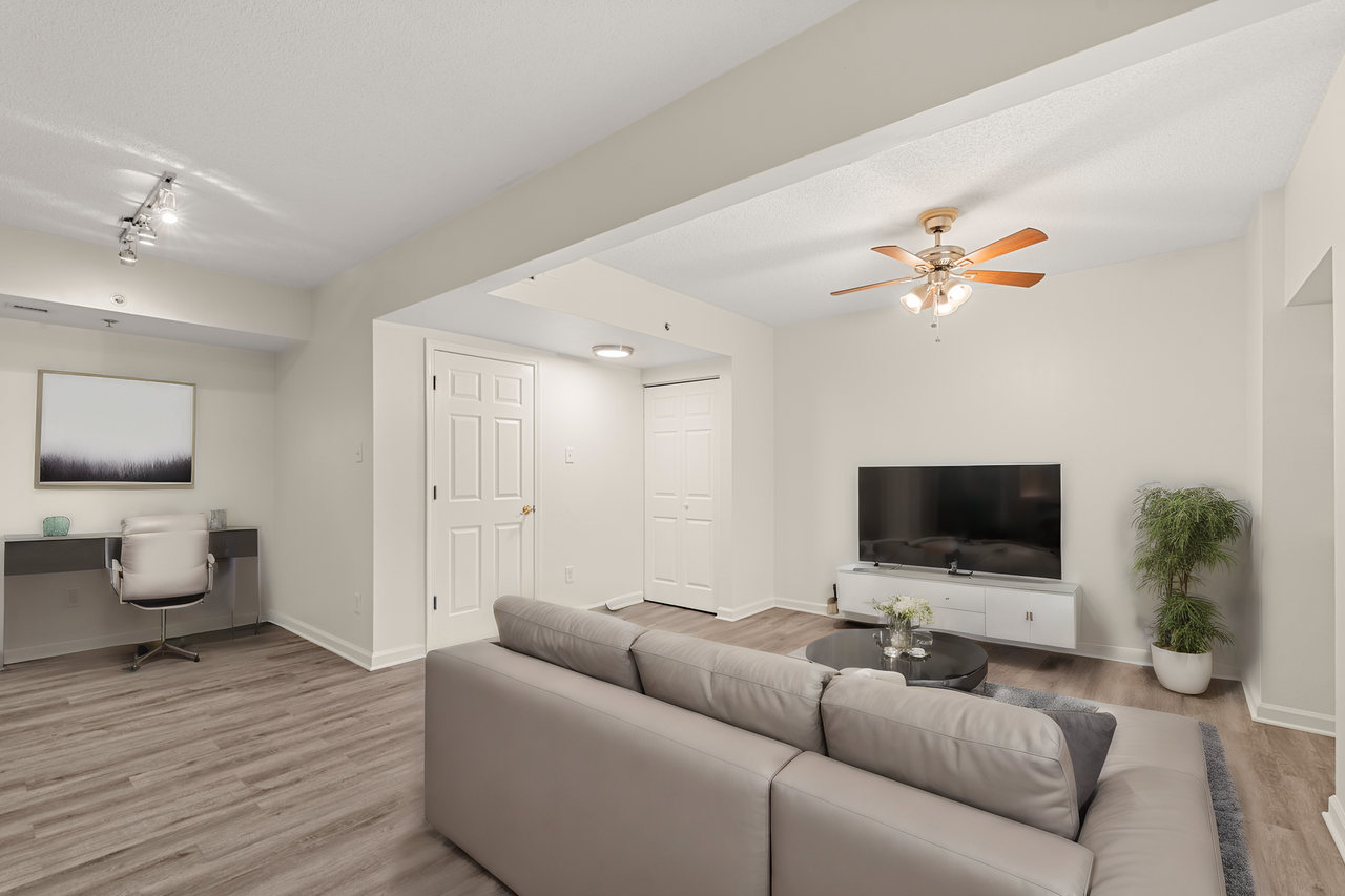 199 14th St Ne #201 - Photo 4 of 24