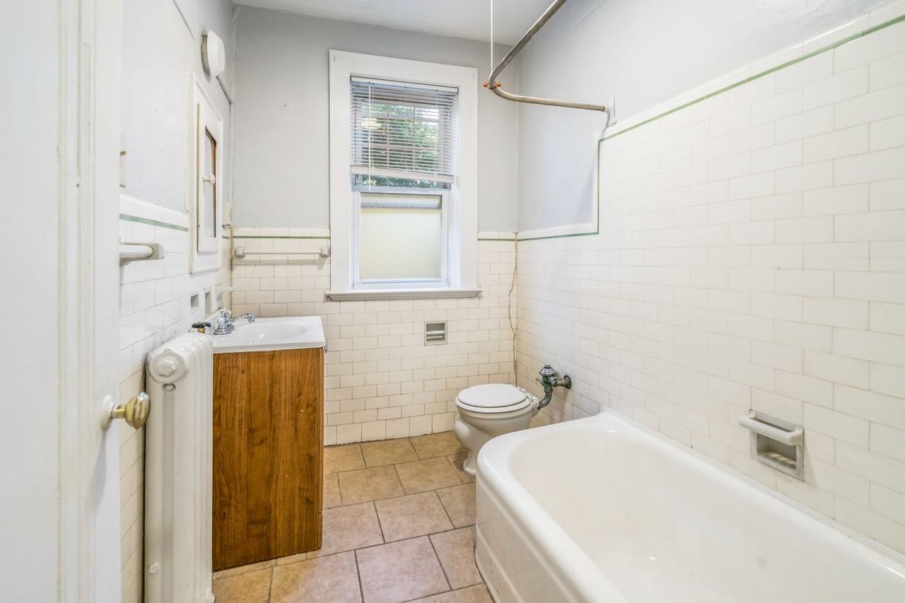 226-234 Ellsworth Avenue - Photo 6 of 7