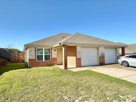 featured image of 1412 Cinch Dr