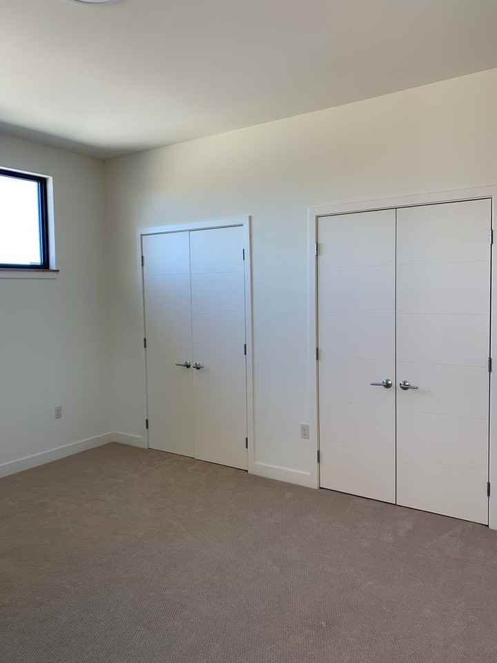 351 North Ave - Photo 7 of 38