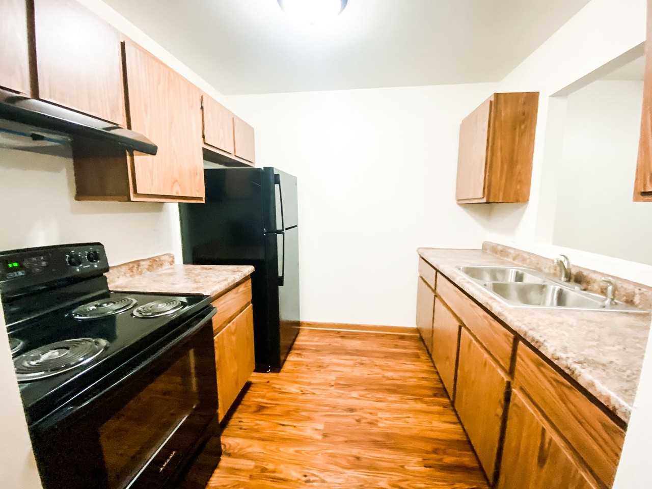 Lomira Whispering Pines - Photo 4 of 10