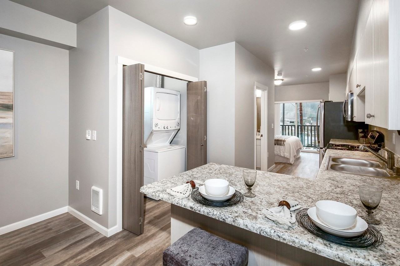 East Ridge Apartments - Photo 7 of 12