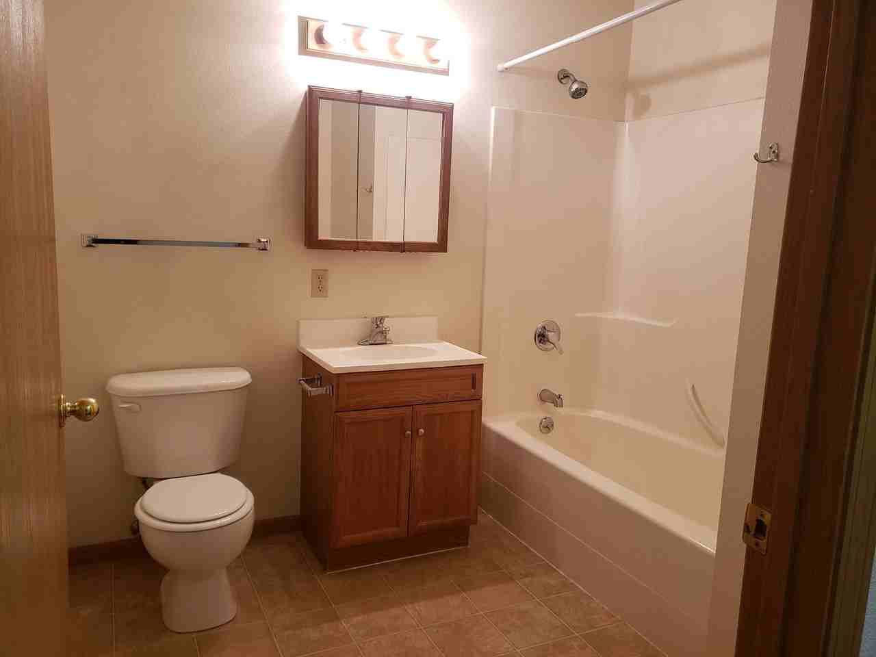 r3011 - Photo 6 of 12