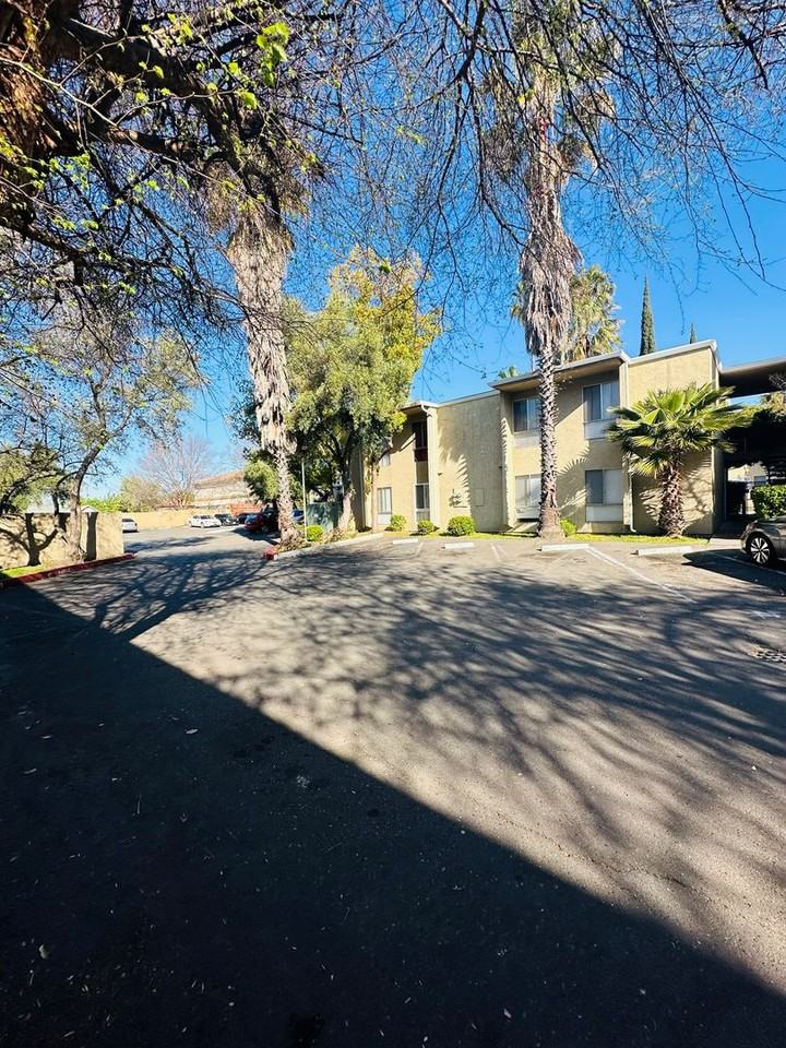 Arden Tropical Gardens - Photo 2 of 19