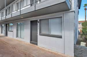 featured image of 2950 E 5th St