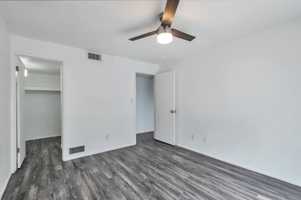 featured image of 2950 E 5th St