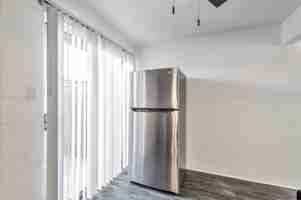 featured image of 2950 E 5th St