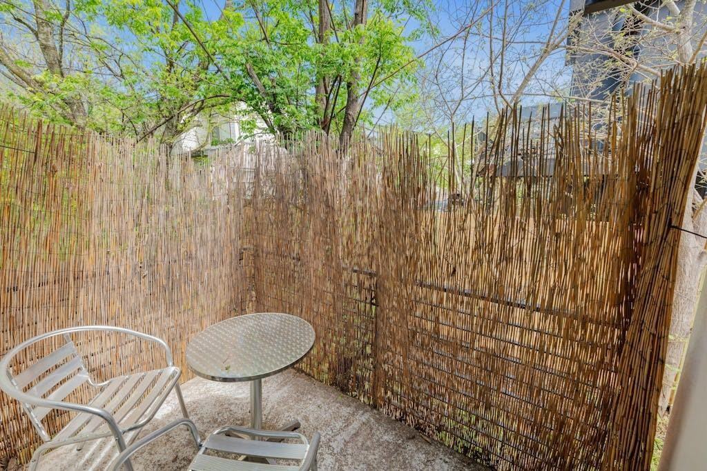1207 Deloney St #NA - Photo 2 of 20