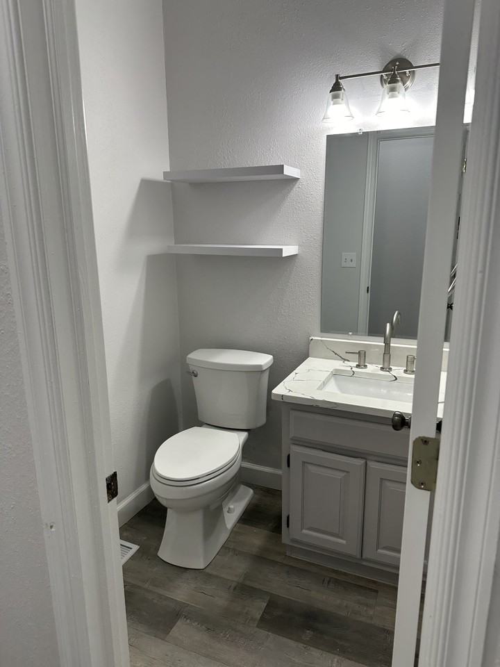 3731 Riverside Dr #NA - Photo 7 of 16