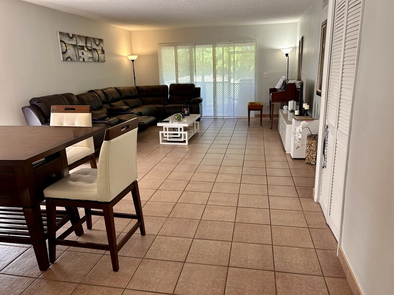 215 Lakeview Dr #101 - Photo 5 of 32