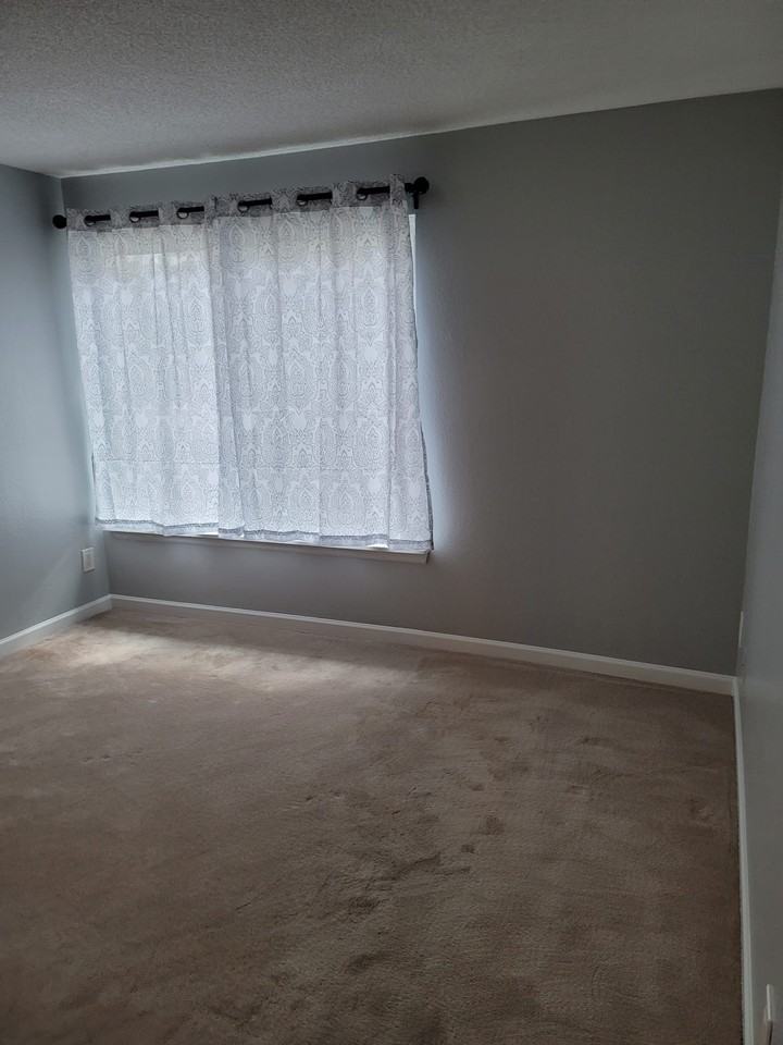 23918 12th Pl S #000 - Photo 3 of 18