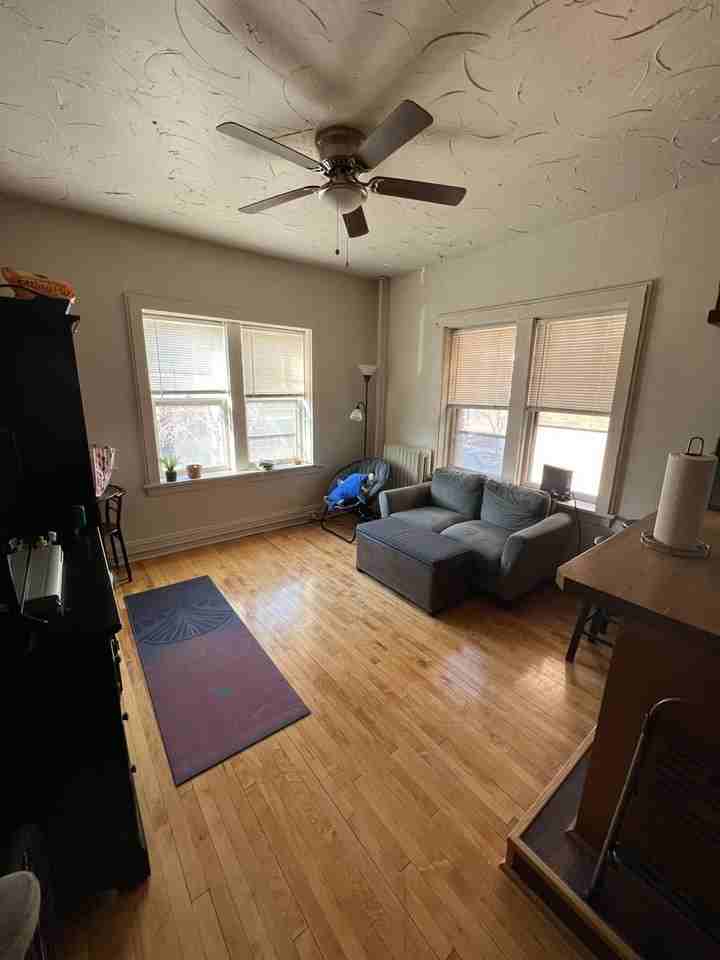 1905 Stevens - Photo 4 of 50