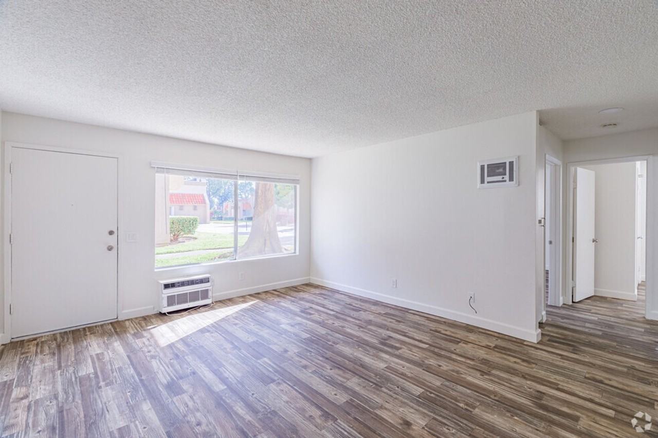 Parkwood Gardens - Photo 2 of 43