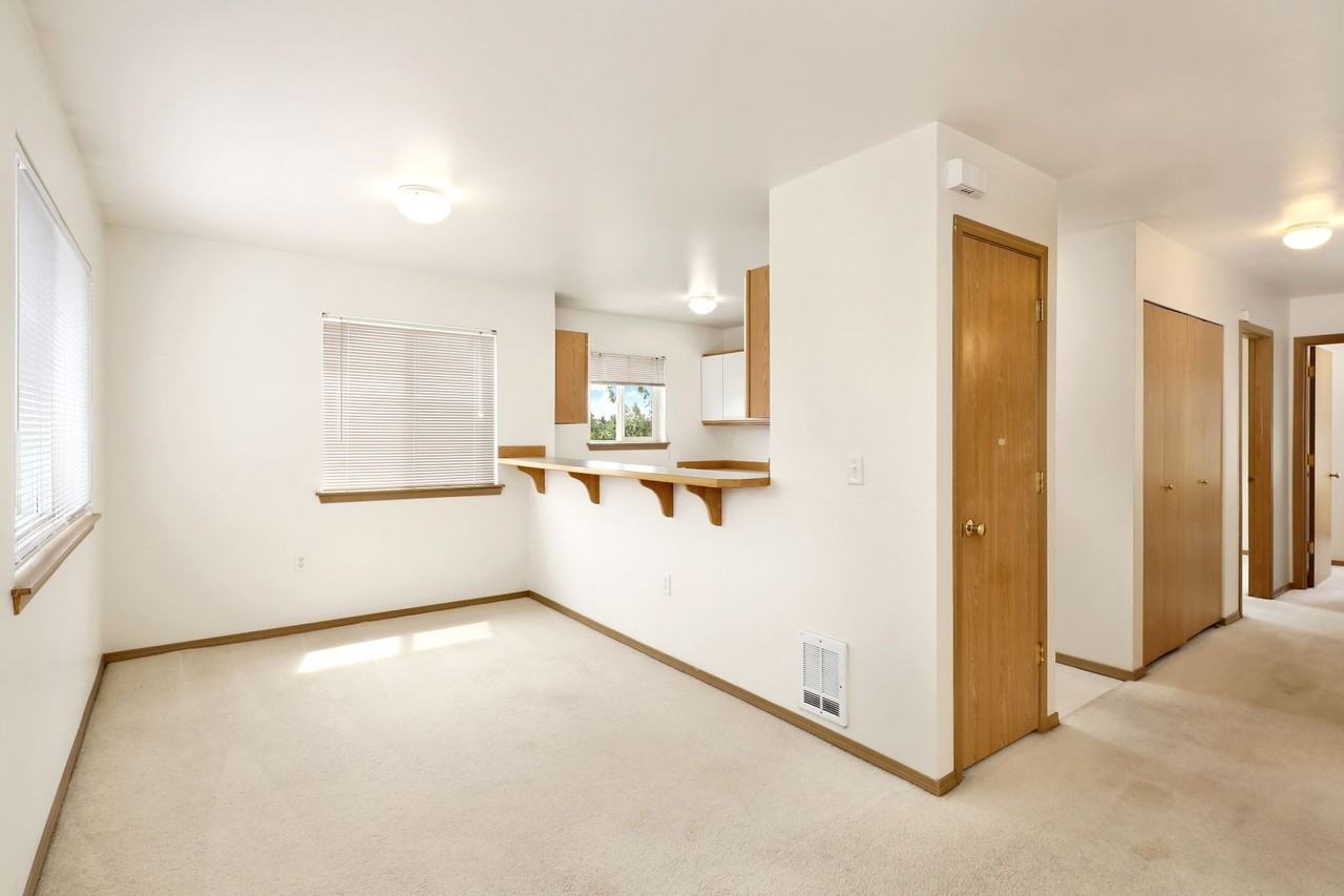 Courtyard Apartments, Studios and 2 Beds, 2 Bath Units Available! - Photo 7 of 39