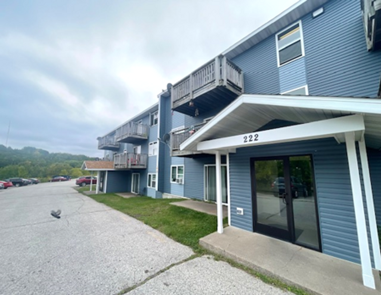 The Ledge Apartments - Photo 3 of 7