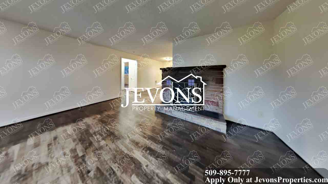 3571 E B St - Photo 6 of 50