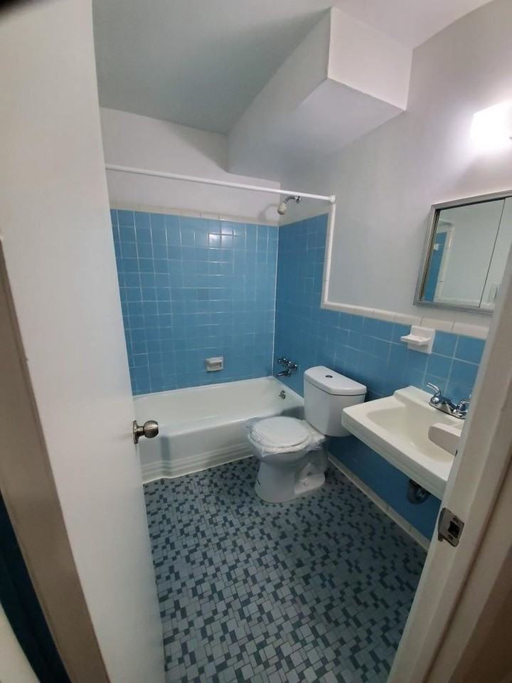 Montgomery House - Photo 4 of 28