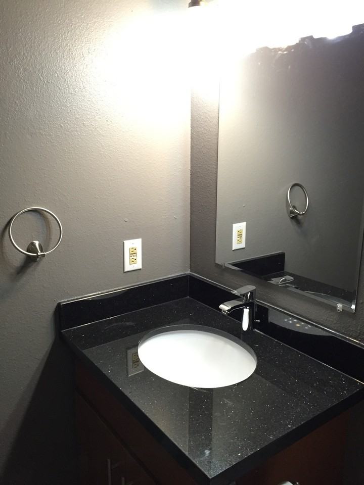 Elliott View Apartments - Photo 3 of 14