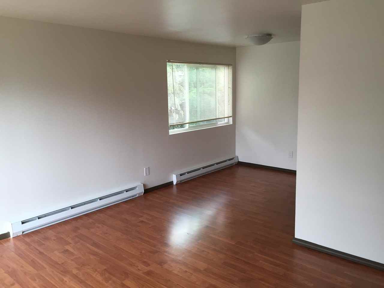 Elliott View Apartments - Photo 5 of 14
