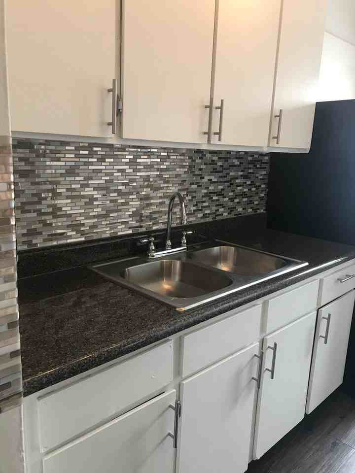 Grattan Gates - Photo 4 of 11