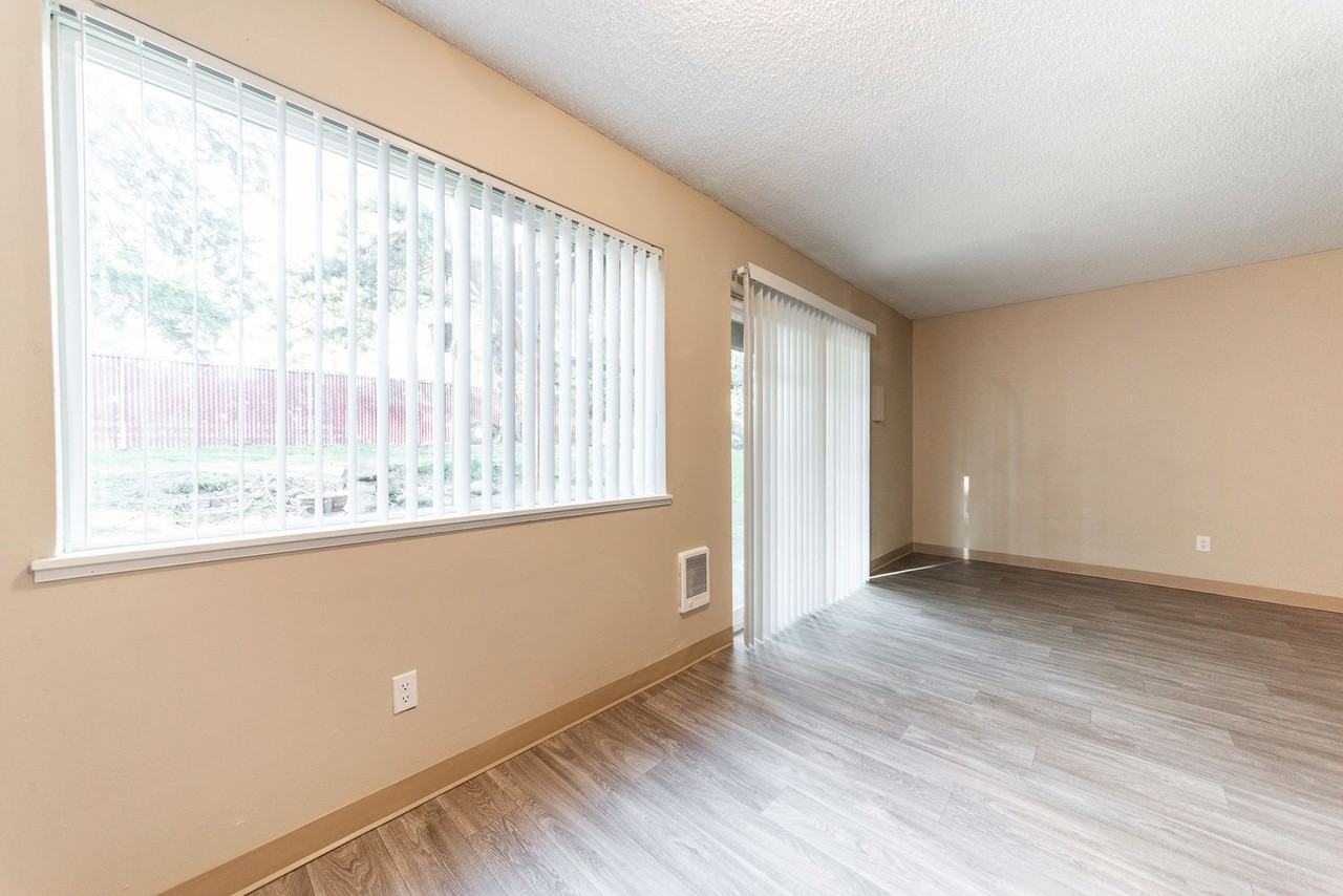 Non-Profit Student Housing Near Mt. Hood Community College - Photo 2 of 13