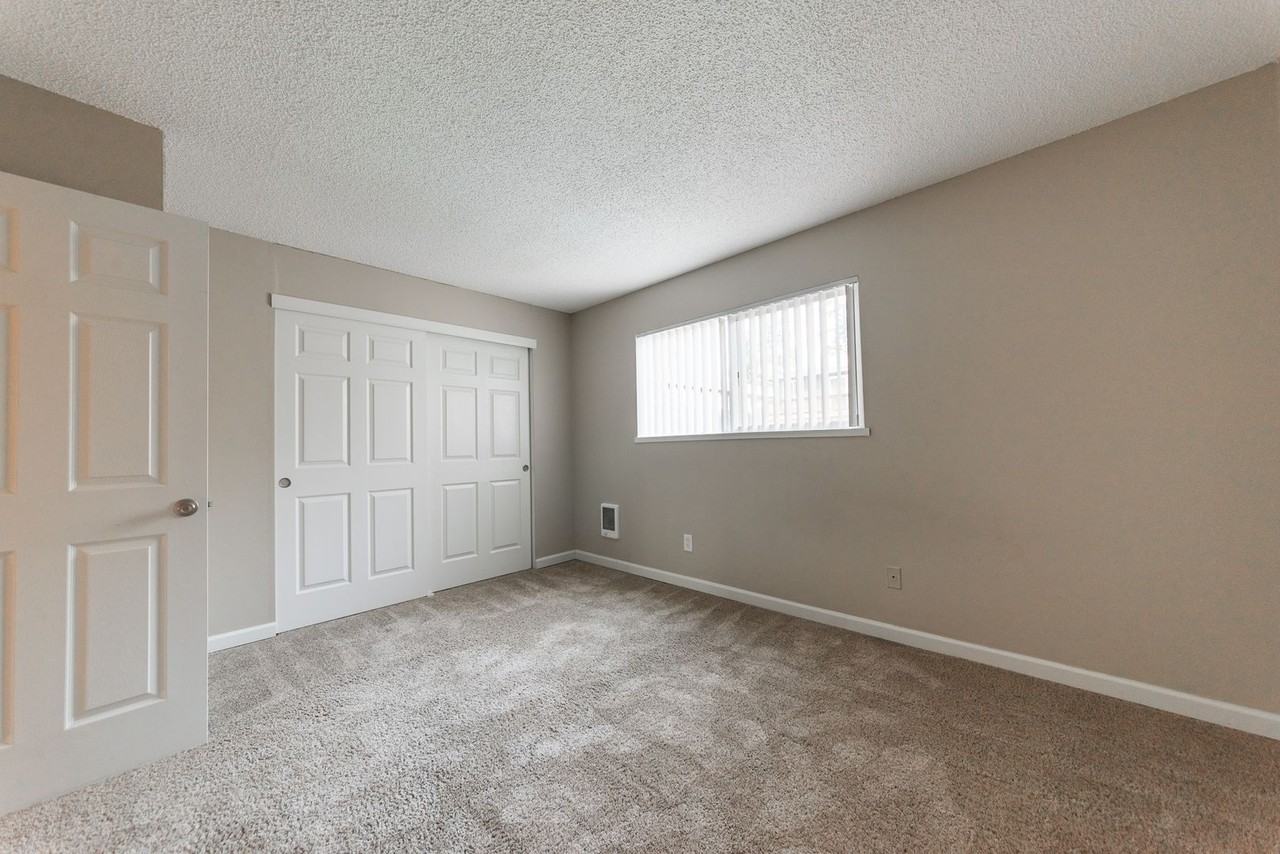 Non-Profit Student Housing Near Mt. Hood Community College - Photo 4 of 13