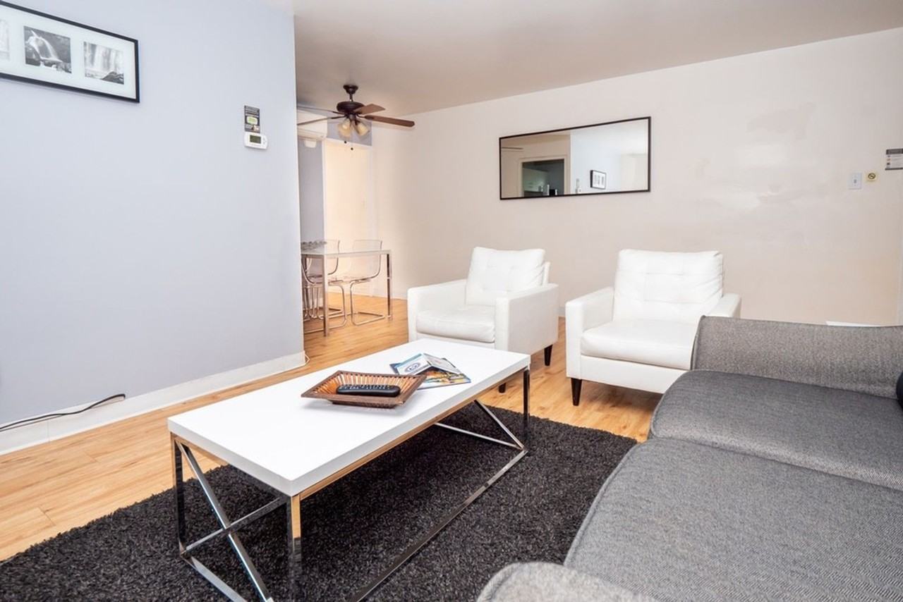 5426 Fifth Avenue - Photo 4 of 24