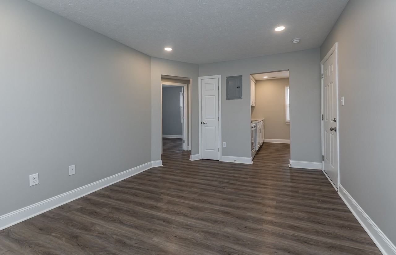 6040 Ridge Rd - Photo 3 of 15