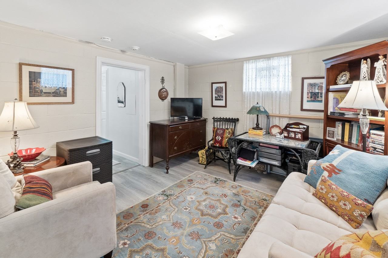 504 E Patrick St #A - Photo 2 of 24