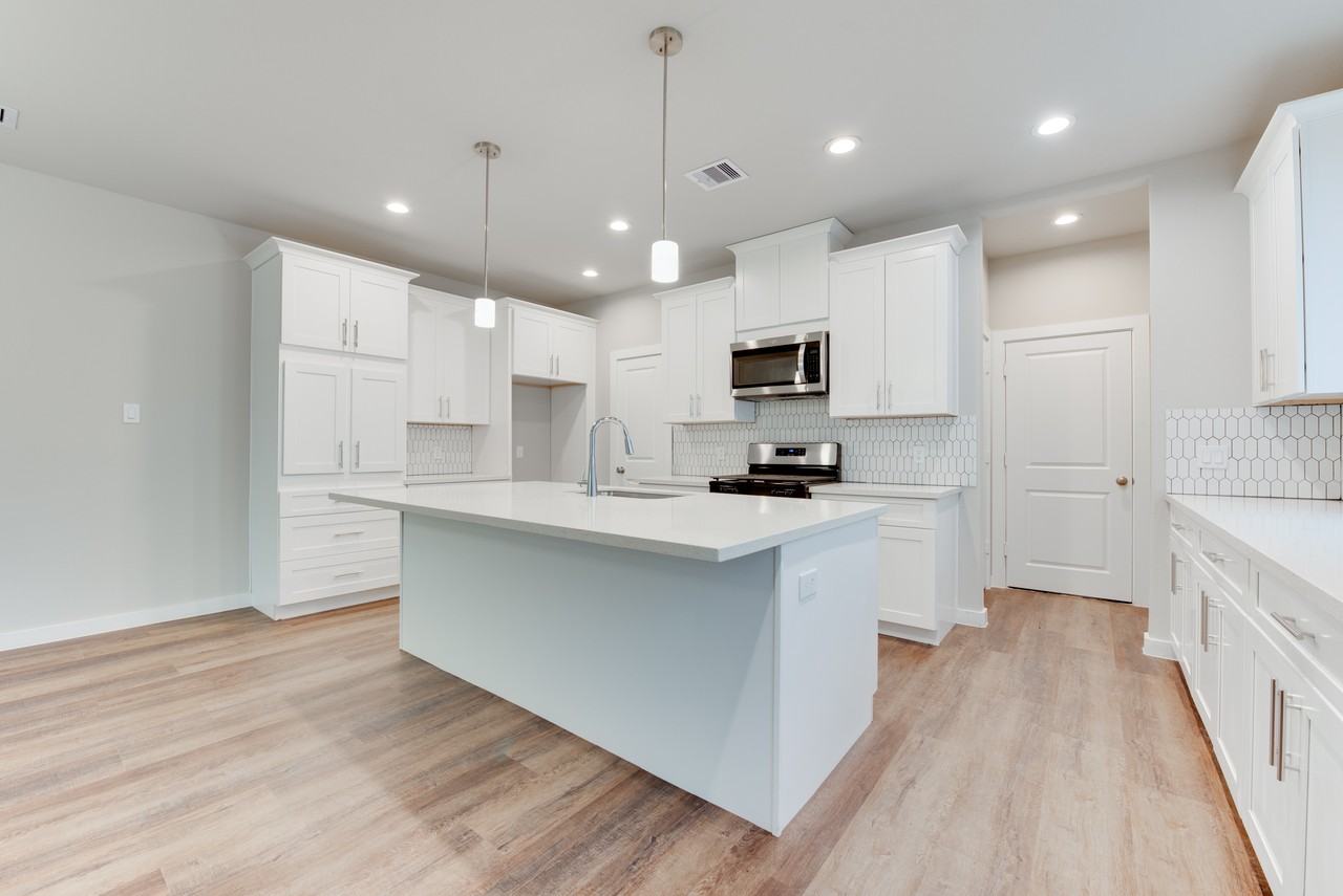 6615 Ezzard Charles Ln #1 - Photo 5 of 39