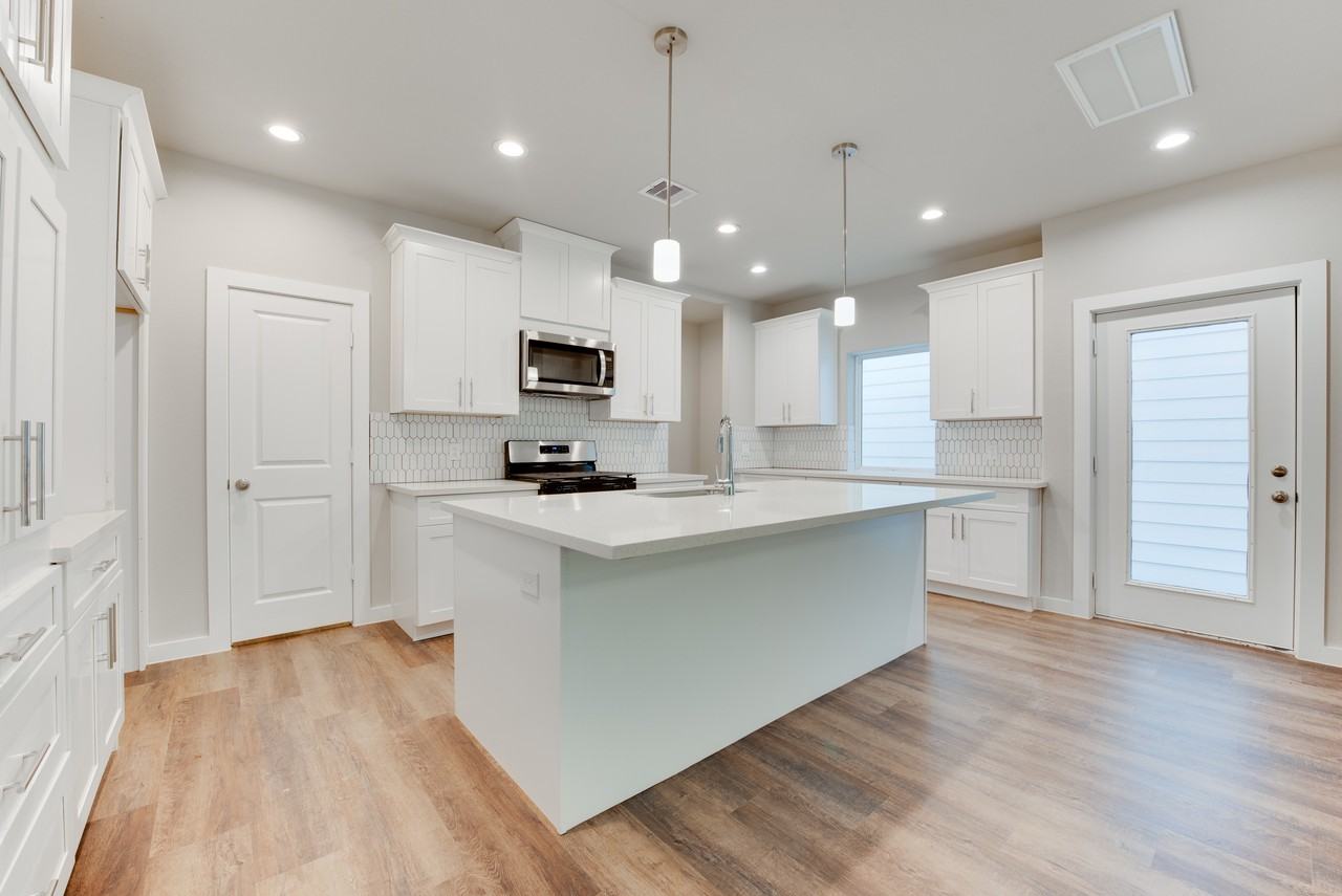 6615 Ezzard Charles Ln #1 - Photo 6 of 39