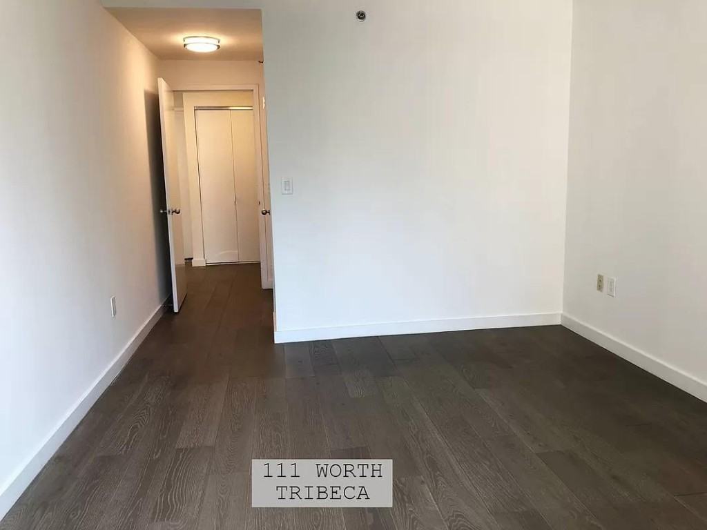 Worth St #14V - Photo 3 of 4