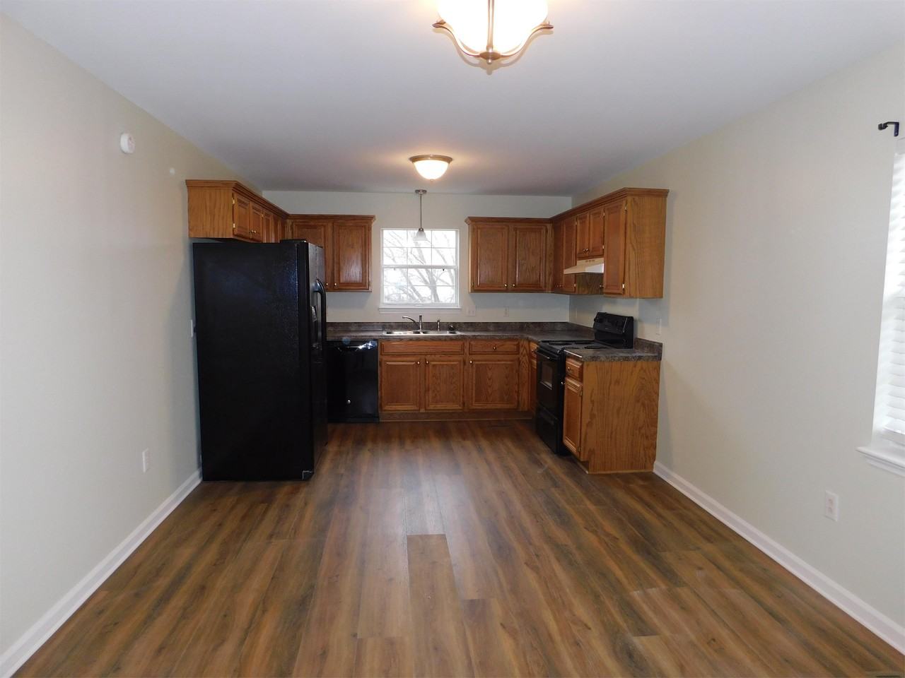 137 Cunningham Dr #1 - Photo 3 of 11
