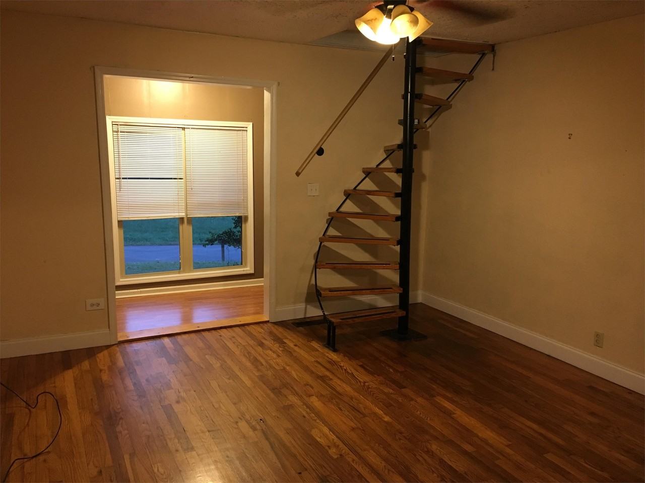 706 N Burn Rd #1 - Photo 3 of 10