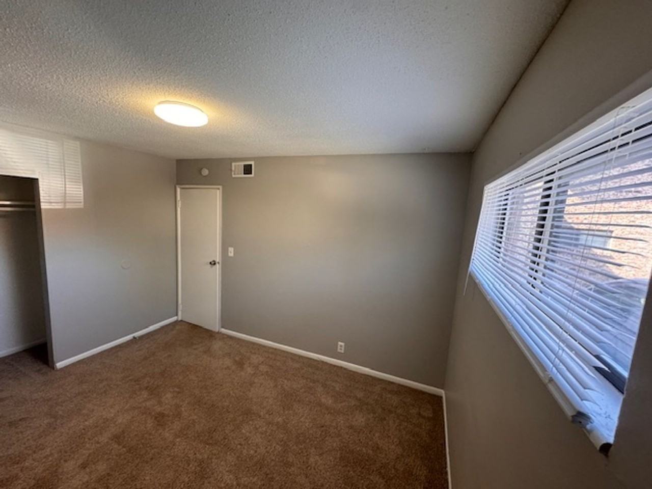 Crimson Apartments - Photo 7 of 12