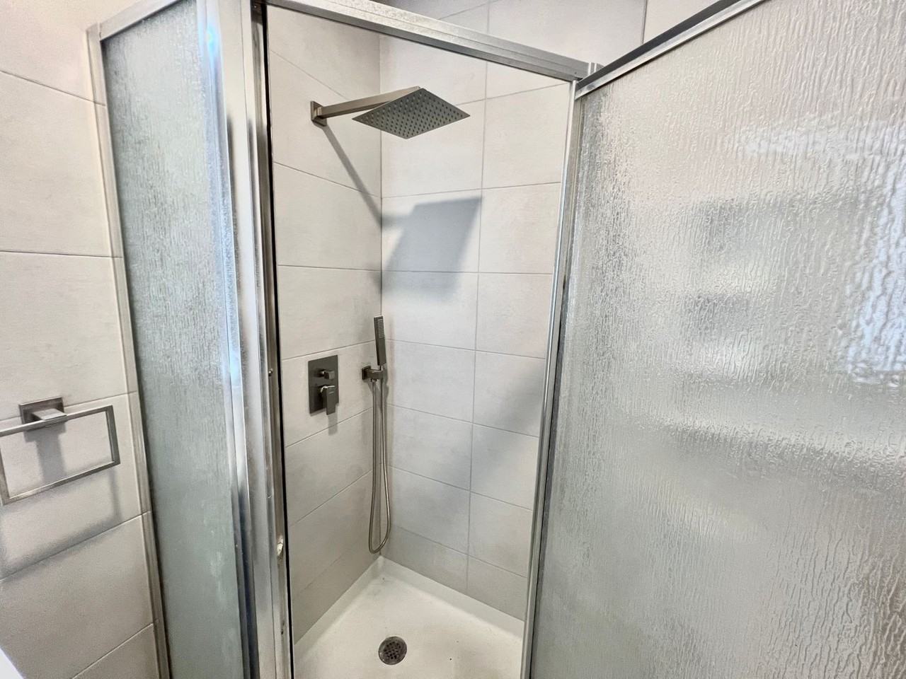 Newly Renovated Apartments - Photo 2 of 10