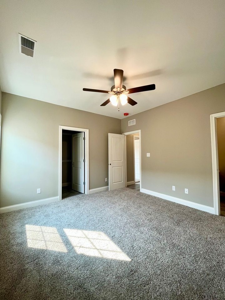 Keystone Commons / 2151 - Photo 7 of 14